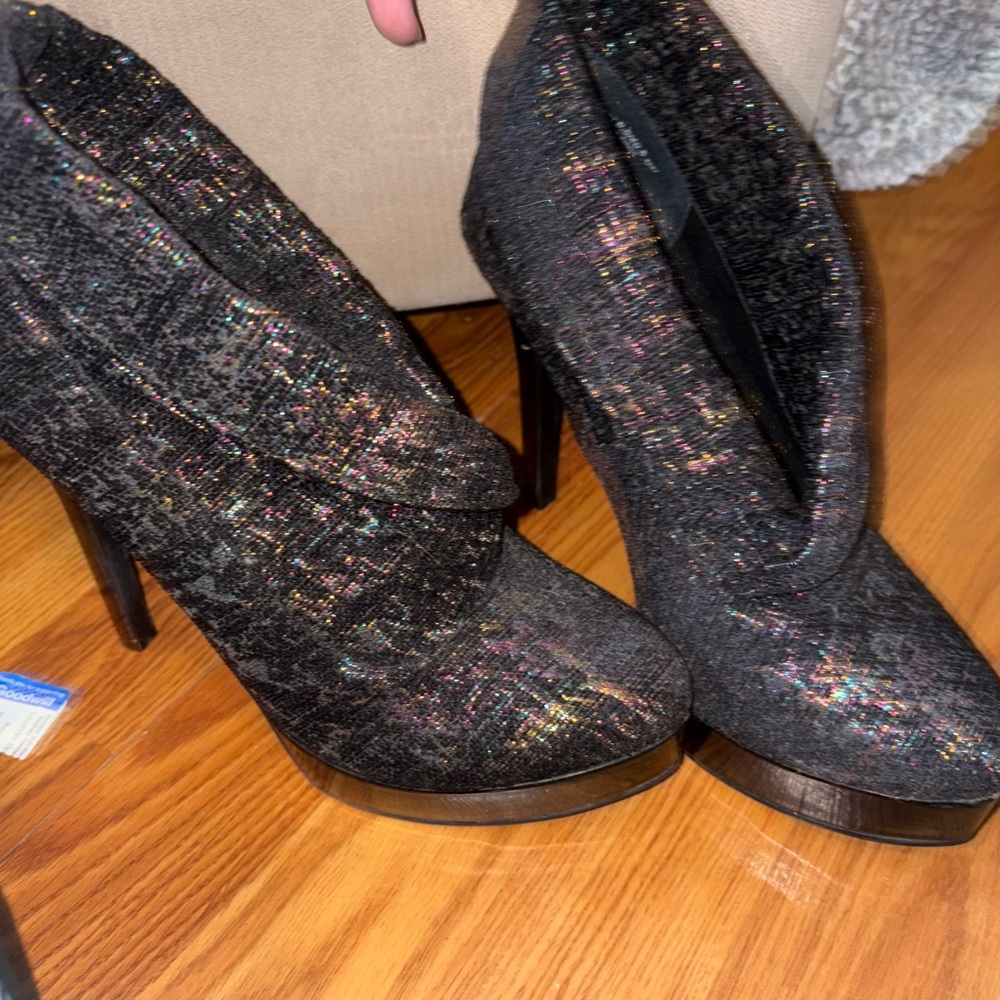 Chinese Laundry Black Glitter Heeled Boots